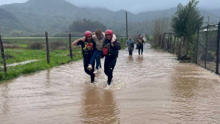 una-lluvia-mortal-en-chile-deja-dos-muertos-y-varios-evacuados