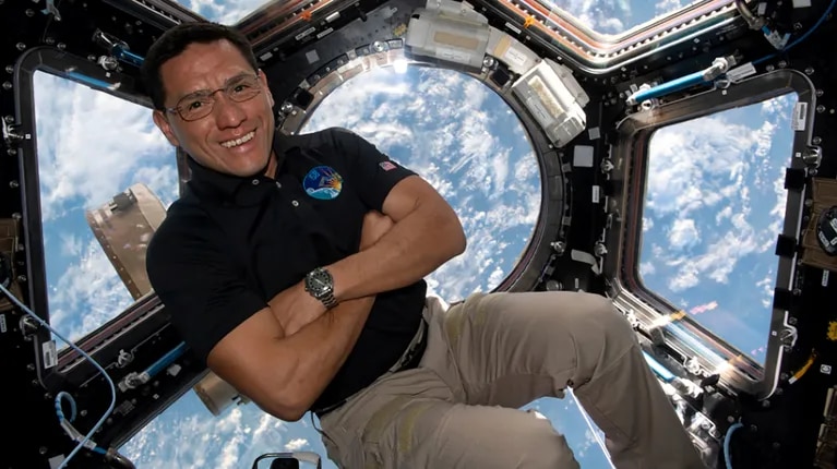 un-astronauta-latino-batio-un-record-de-permanencia-en-el-espacio:-hoy-cumplio-un-ano-en-orbita