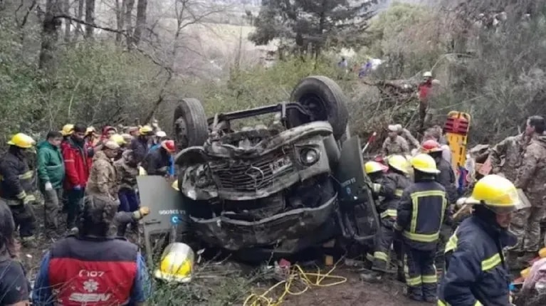 tragedia-en-san-martin-de-los-andes:-quienes-eran-los-soldados-que-murieron-en-el-camion-del-ejercito