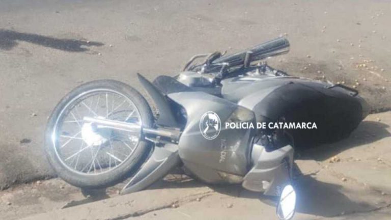 choque-entre-un-auto-y-una-moto-en-avenida-belgrano