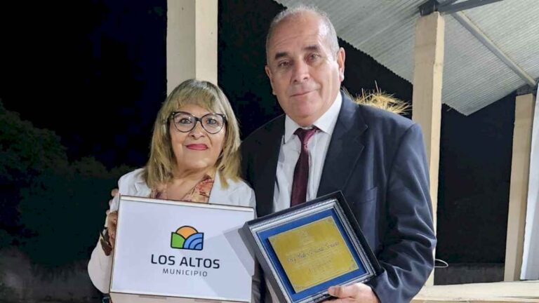 la-escuela-n378-de-los-altos-despide-al-profesor-rolando-soraires-tras-34-anos-de-vocacion