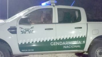 Detuvieron a un policía por llevar marihuana en el auto