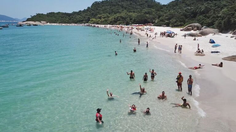 Balance de temporada: menos turismo en el país y muchos más viajes al exterior