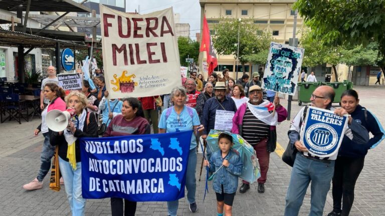Jornada Nacional de Lucha: Jubilados Autoconvocados se movilizan en la Plaza 25 de Mayo