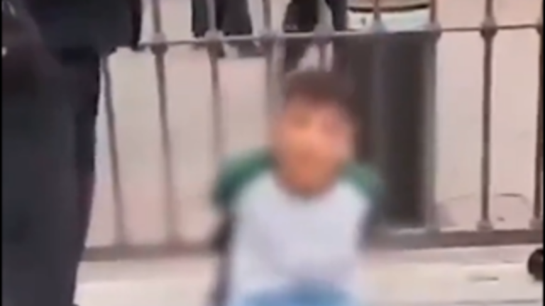 Ni los chicos se salvan: salían del colegio y los detuvieron durante la represión