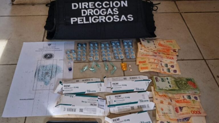 Tras un allanamiento secuestran droga y dinero en efectivo en la Capital