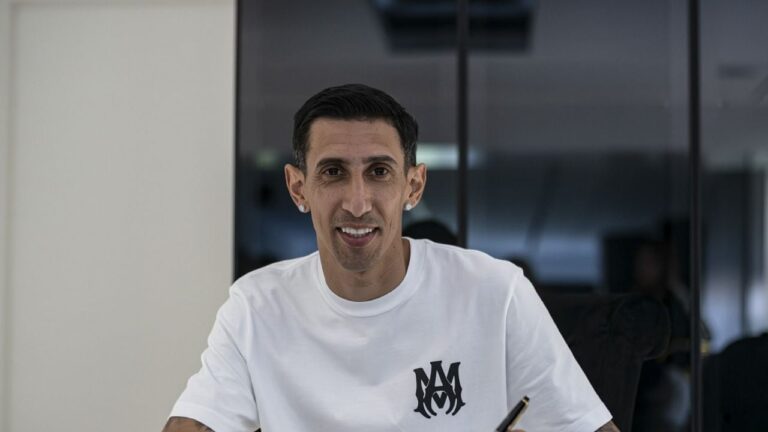 Entre lágrimas, Ángel Di María fue presentado en Rosario Central: Estar acá es algo que soñaba