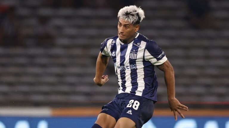 River y la primera oferta por Juan Portillo: dinero y cesión de jugadores para Talleres