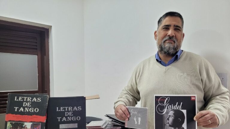 Un tesoro «gardeliano» revive en Radio El Esquiú gracias a una emotiva donación