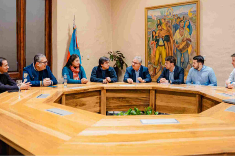 Total Energies evalúa ampliar su inversión en energía solar en Catamarca