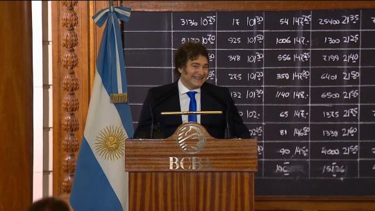 Milei dijo que vetará las leyes aprobadas en el Senado y calificó de «traidora» a Villarruel