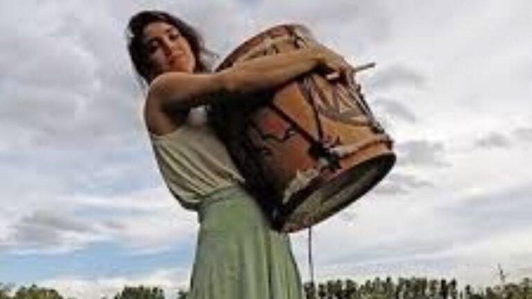 Murió a los 36 años Luvi Torres, cantante y compositora de folklore