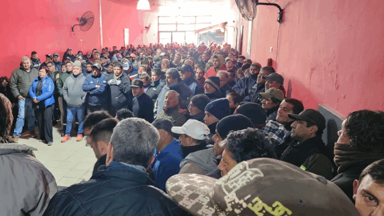 El SOEM cerró un aumento del 12% con bono de $80.000