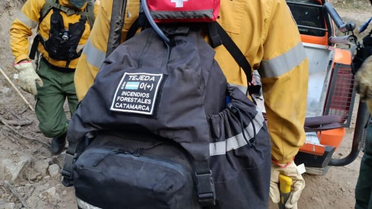 Se reactivó el incendio en el cerro El Manchao y se expande