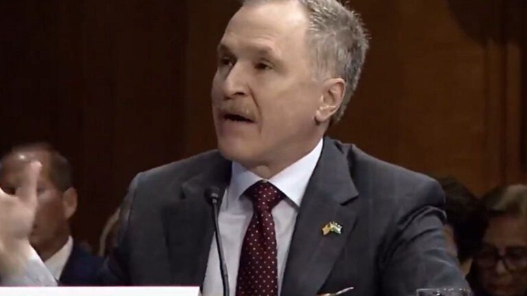 Senadores de Unión por la Patria exigirán la expulsión de Peter Lamelas si es designado embajador