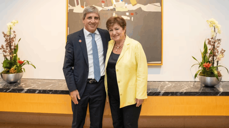 El FMI aprobó la primera revisión técnica del acuerdo con el Gobierno y llegarán u$s 2 mil millones al país