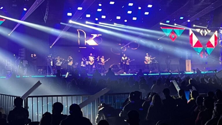 Los Kijanos brillaron en la sexta noche del Poncho con una actuación ovacionada