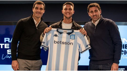 Racing anunció la llegada de Franco Pardo, su quinto y último refuerzo