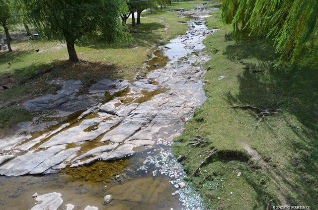 No tenemos agua: Vecinos de Anquincila exigen remediación y control estatal por el daño ambiental del feedlot Tauil