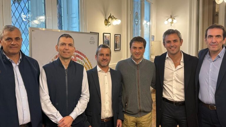 Monti y La Libertad Avanza forman un interbloque parlamentario en Diputados