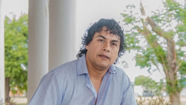 El CD santarroseño enfrentó al intendente Mario Páez y ratificó el aumento salarial de $160.000 para los municipales