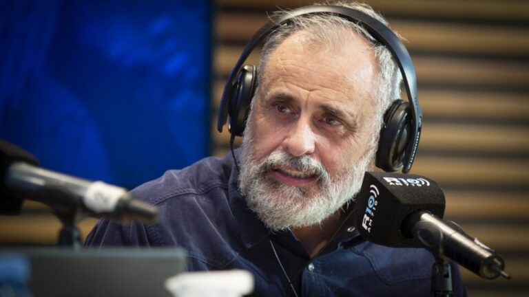 Escándalo: Jorge Rial reveló quién famoso compró el Martín Fierro de Oro para ganarlo