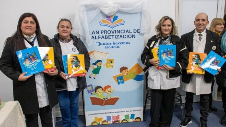 Plan de Alfabetización para 55  escuelas del Valle Central