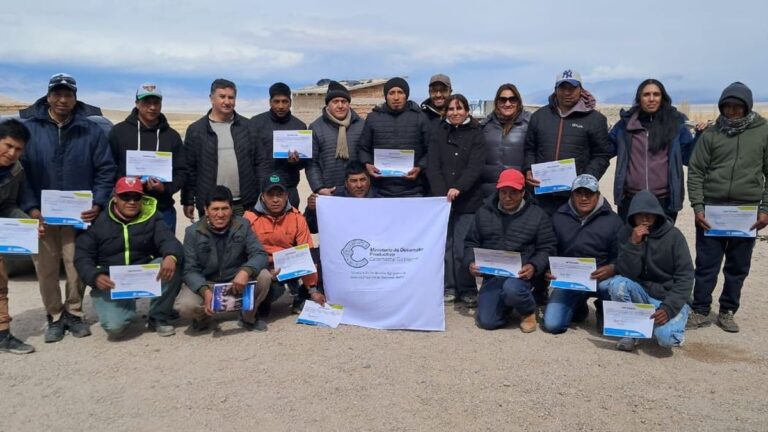 Se realizó capacitación sobre esquila y mantenimiento de maquinarias en Laguna Blanca