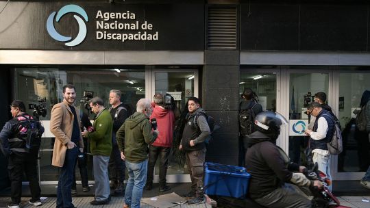 Más irregularidades en la ANDIS: de la falsificación de la firma de un médico en Misiones a una funcionaria demorada por agresiones
