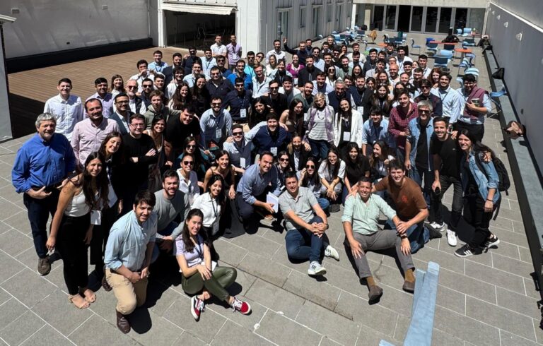 Convocan a jóvenes catamarqueños para competir por una beca en Estados Unidos
