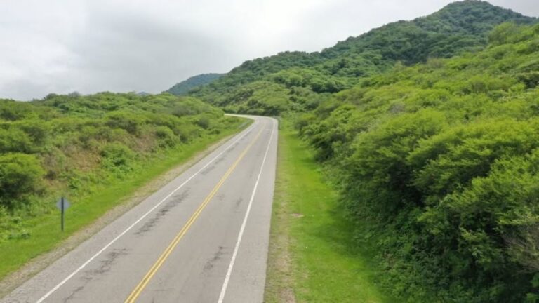 Vecinos reclaman control y restricción al tránsito pesado en la Ruta 4 hacia El Rodeo y Ambato