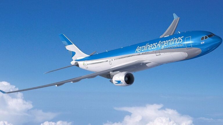 Aerolíneas Argentinas suma vuelos a Brasil y lanza nueva ruta
