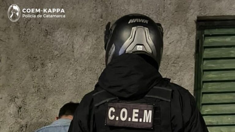 Arrestado por golpear a su pareja