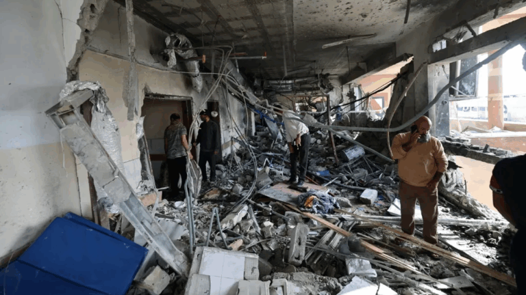 Genocidio: Israel destruye uno de los pocos hospitales que todavía funcionaban en Gaza