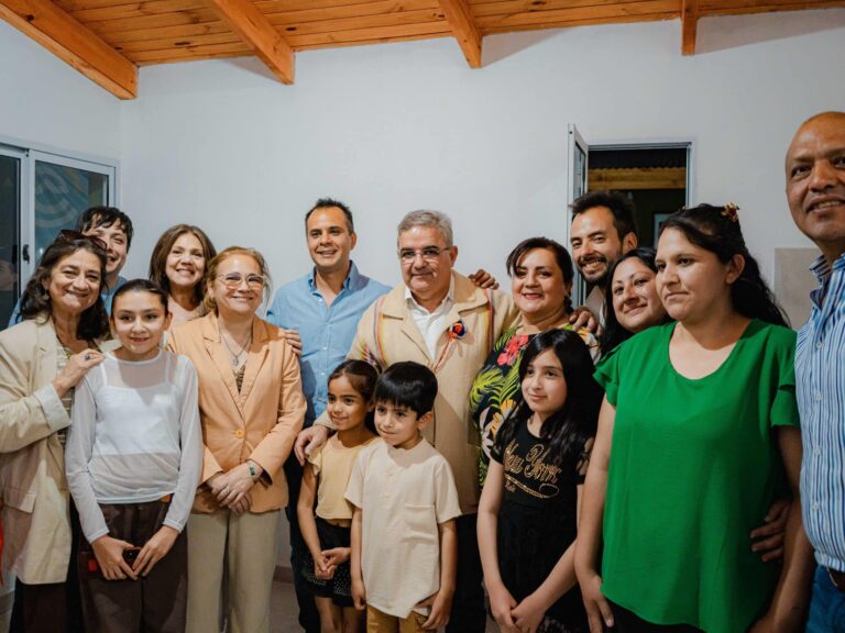 Por primera vez en la historia San Miguel de Pomán recibió viviendas