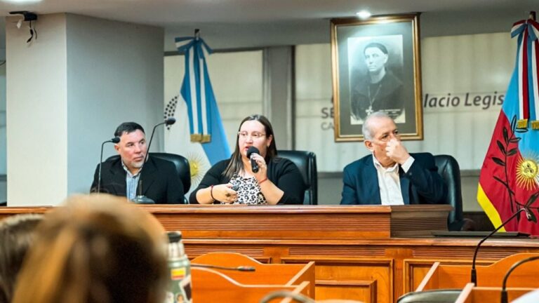 Catamarca lanzó una capacitación en Inteligencia Artificial aplicada al sistema parlamentario