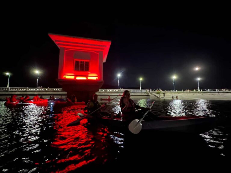 El Jumeal: este martes habrá travesía nocturna en kayak bajo la luna llena