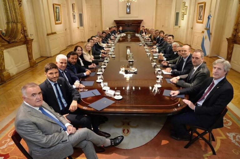 Milei le planteó a los gobernadores tres Reformas claves y el Presupuesto 2026: los detalles