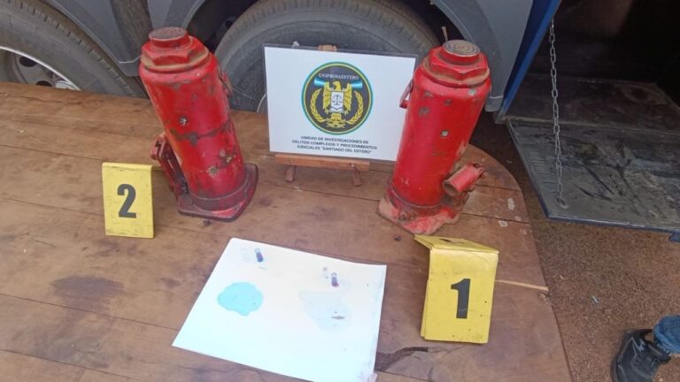 Descubren más de 5 kilos de cocaína ocultos en gatos hidráulicos