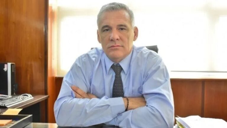 Diputado radical denuncia un festival de transfuguismo en las listas electorales de octubre