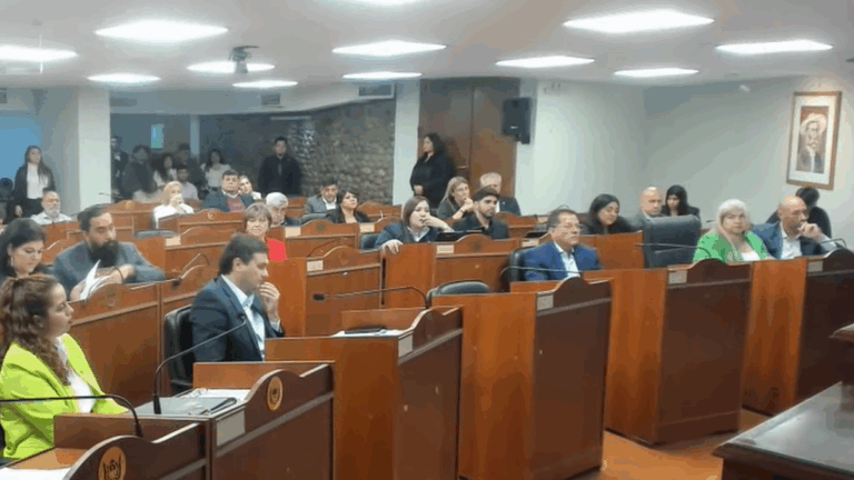 El peronismo se opuso al tratamiento de la Boleta Única de Papel