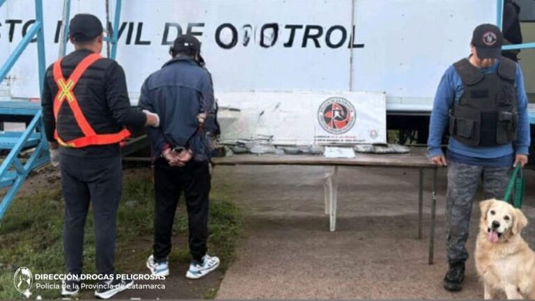 Dos detenidos con más de  kilo y medio de marihuana