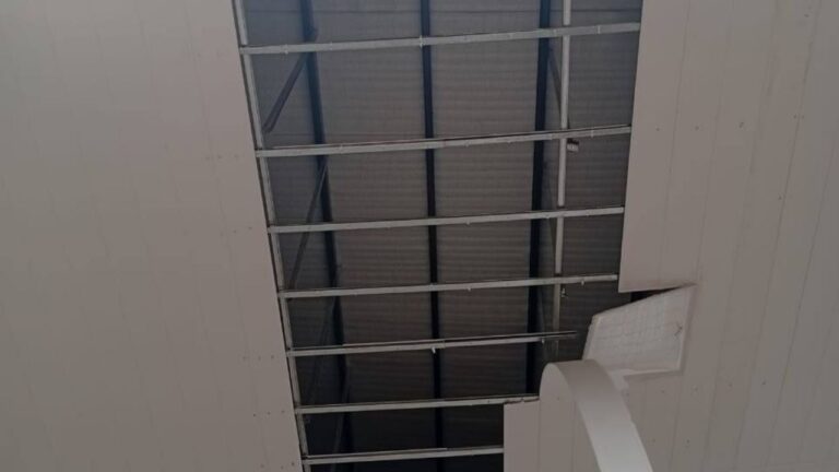 Más fallos en la Terminal de Ómnibus de Fiambalá: el viento desprendió el techo