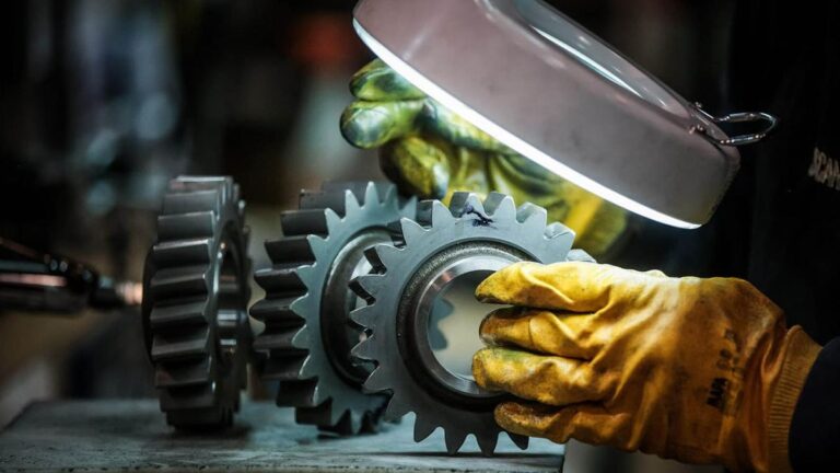 El empleo formal se redujo en 17 provincias y aumentó sólo en seis