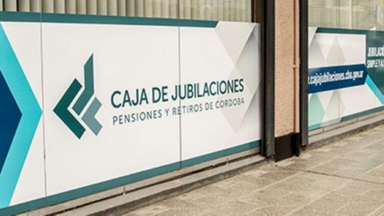 Polémica en Córdoba: la Caja de Jubilaciones explicó por qué hubo recortes en los haberes de diciembre