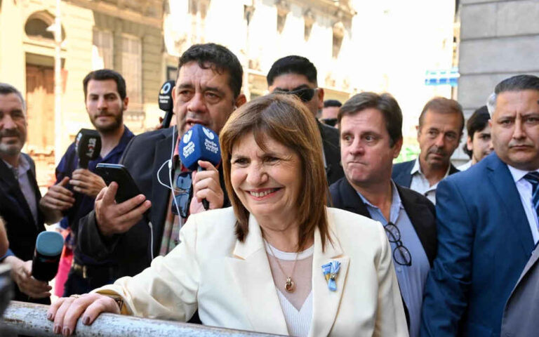 Bullrich insistió con la liberación de Nahuel Gallo y Giuliani, tras el anuncio de los presos políticos