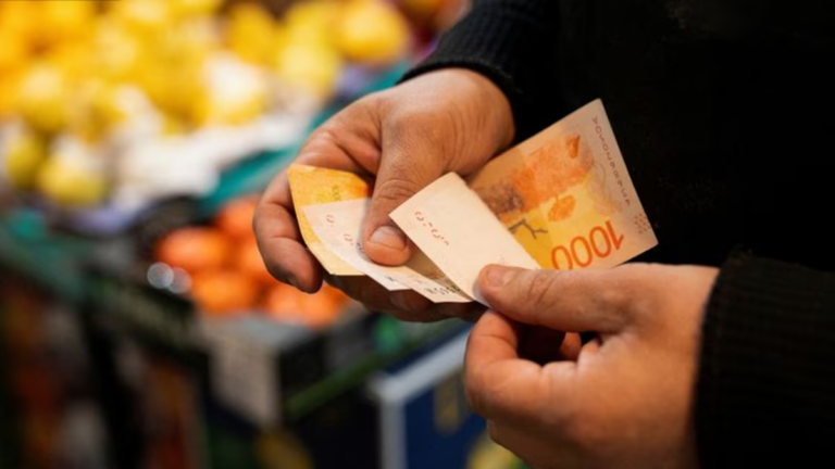 Advierten que con el nuevo cálculo de la inflación el salario registrado reflejará una caída del 5,7%