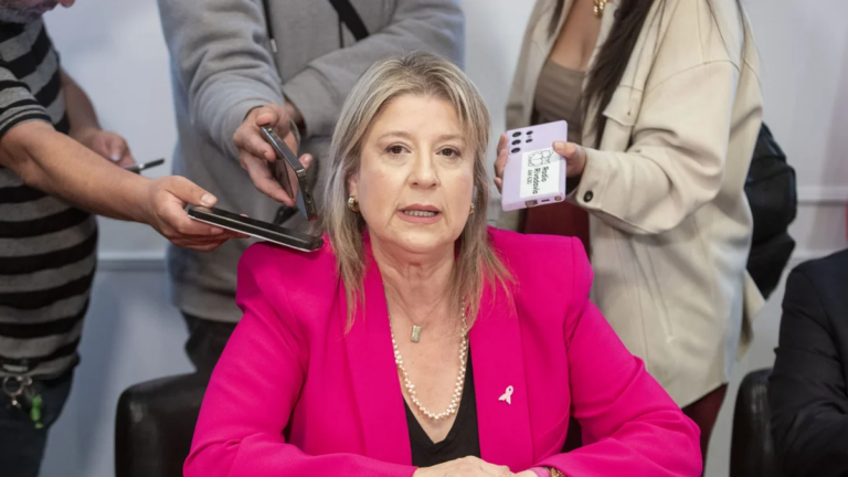 «Incluir a la Hermandad Musulmana en el registro antiterrorista es trascendental»