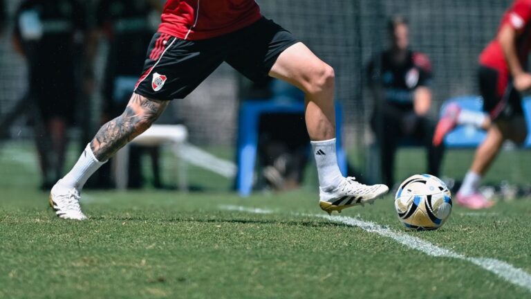 River se enfrenta a Peñarol, en nuevo cotejo amistoso