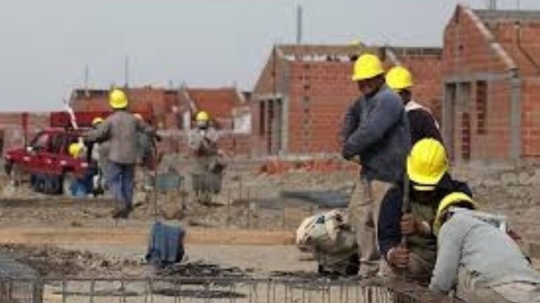 Unión por la Patria denuncia la paralización total de obra pública en Argentina